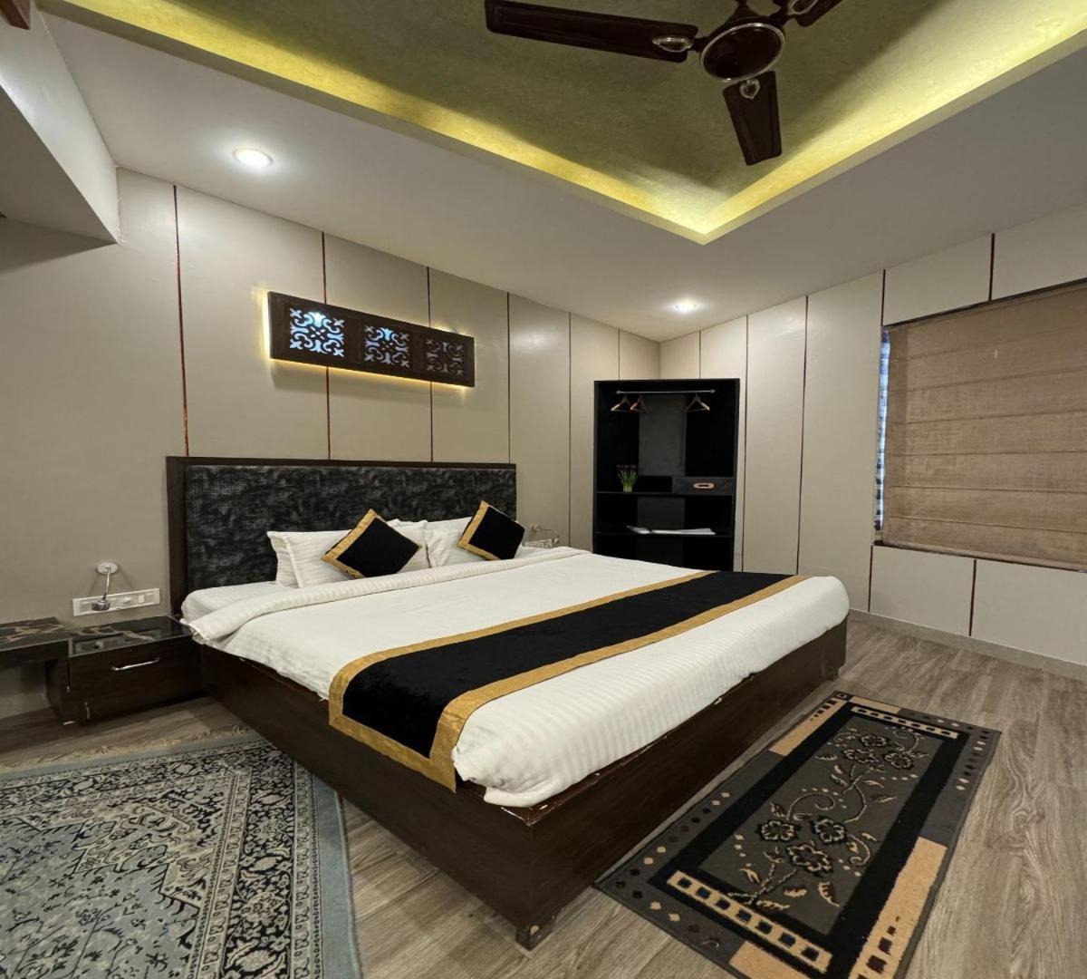 Hotel Runway Inn Pura Raghunath Экстерьер фото