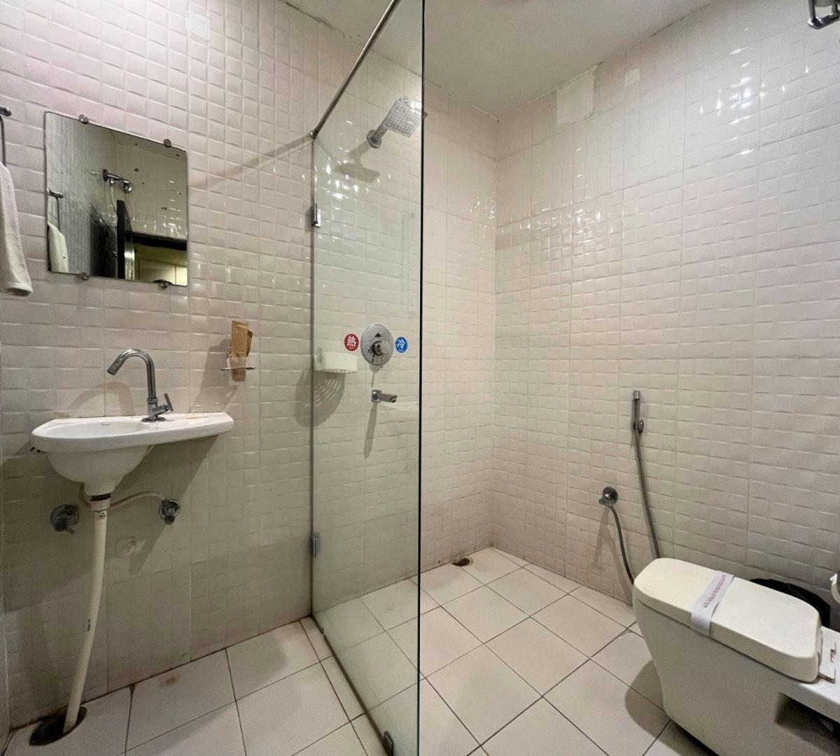 Hotel Runway Inn Pura Raghunath Экстерьер фото