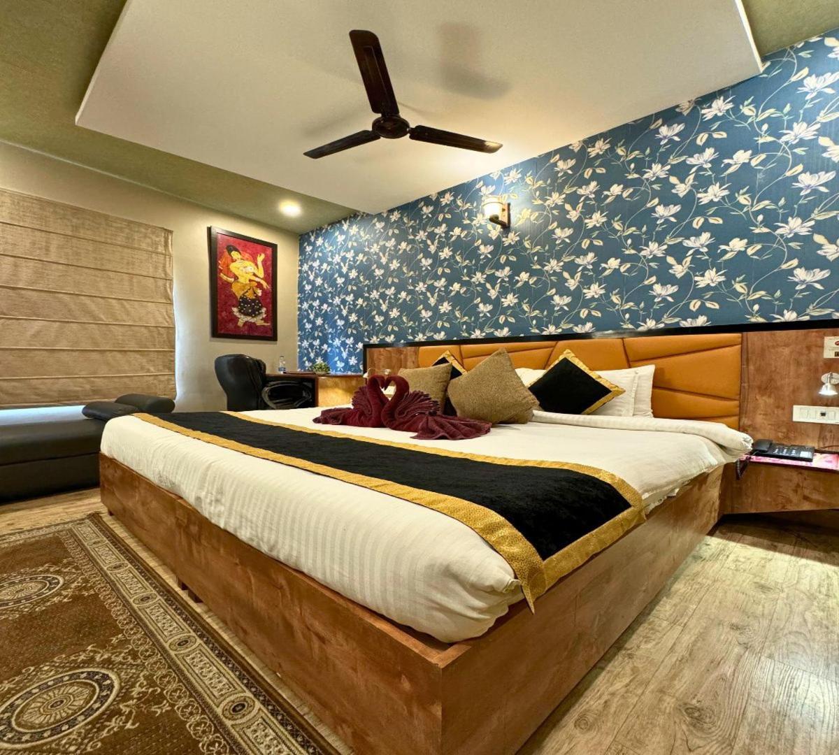 Hotel Runway Inn Pura Raghunath Экстерьер фото